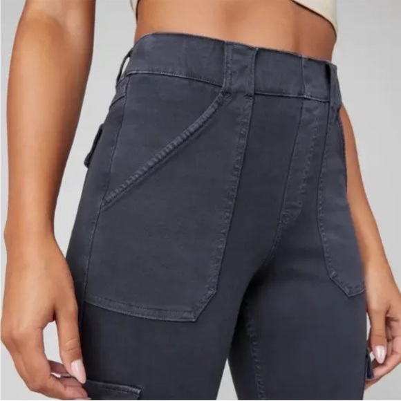 NWT Spanx Stretch Twill Cargo Ankle Pants in Grey - Picture 4 of 9